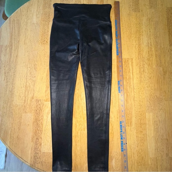 SPANX Black Faux Leather Leggings Petite Medium New - Picture 10 of 11